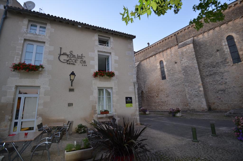 Logis Hotel Le Saint Georges Vivonne Екстериор снимка